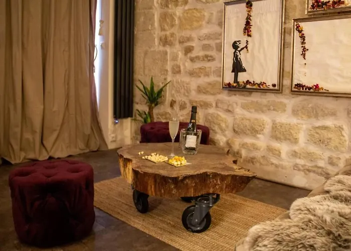 Tiny Gallery Gare Montparnasse